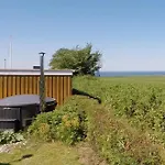 Modern 100 M From The Baltic Sea * نُوابورغ